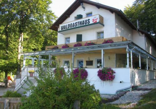 Waldgasthaus Hochburg-Ach المظهر الخارجي الصورة